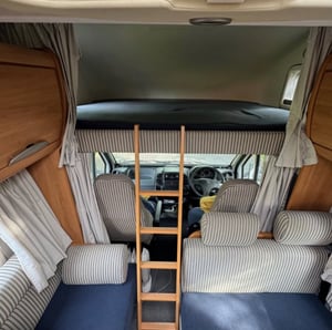 2005 Hymer C544 — photo 10 of 24