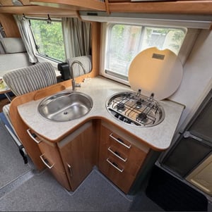 2005 Hymer C544 — photo 13 of 24