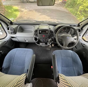 2005 Hymer C544 — photo 15 of 24