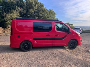 2017 Vauxhall Vivaro — photo 10 of 18