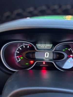 2017 Vauxhall Vivaro — photo 17 of 18