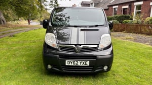 2013 Vauxhall Vivaro — photo 2 of 14