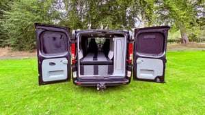 2013 Vauxhall Vivaro — photo 6 of 14