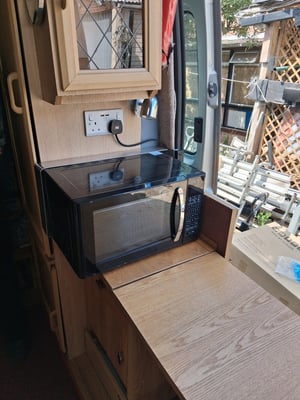 2004 Vauxhall Movano — photo 2 of 8
