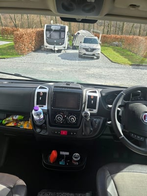 2021 Adria Matrix 670 DC Plus — photo 4 of 22