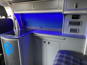 2023 Volkswagen Transporter T6.1  — photo 25 of 52