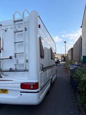 2004 Auto-Trail Apache 600 — photo 10 of 15