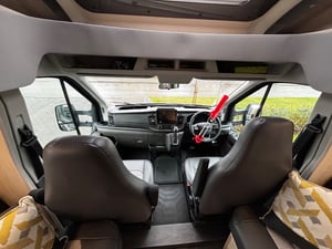 2020 Auto-Trail F-Line F60 — photo 2 of 22