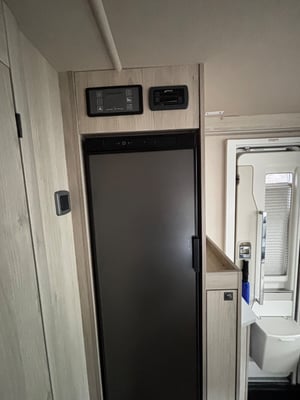 2020 Auto-Trail F-Line F60 — photo 13 of 22