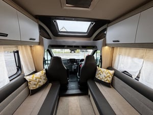 2020 Auto-Trail F-Line F60 — photo 19 of 22
