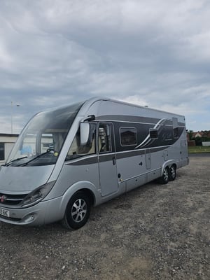 2013 Bürstner Grand Panorama — photo 4 of 32