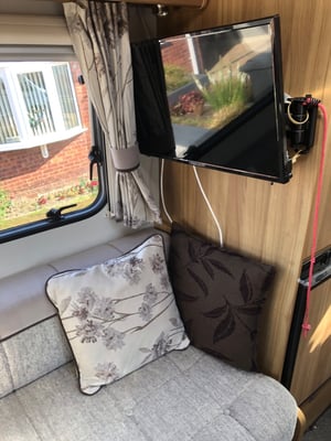 2014 Elddis Accordo 135 — photo 2 of 16
