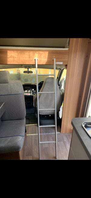 2018 Weinsberg Carahome 700 DG — photo 14 of 25
