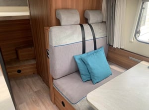 2018 Weinsberg Carahome 700 DG — photo 22 of 25