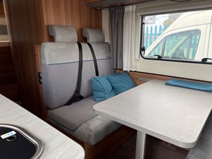 Weinsberg Carahome 700 DG — photo 28 of 63