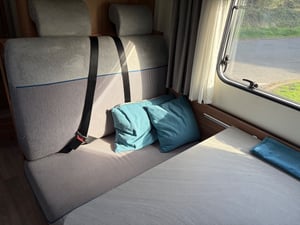 Weinsberg Carahome 700 DG — photo 41 of 63