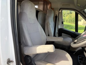 Weinsberg Carahome 700 DG — photo 50 of 63
