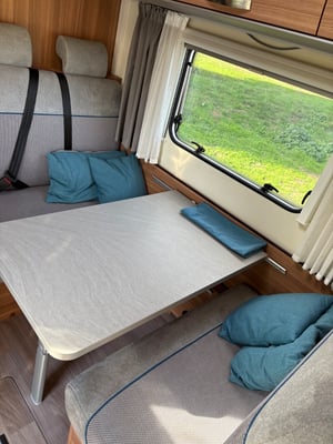Weinsberg Carahome 700 DG — photo 54 of 63