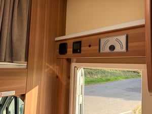 Weinsberg Carahome 700 DG — photo 61 of 63