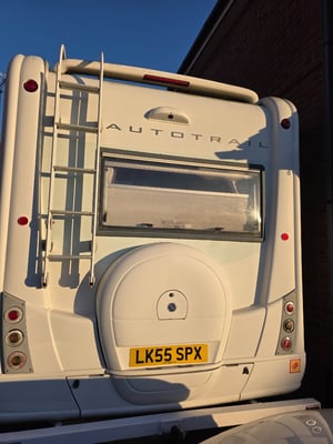 2005 Auto-Trail Frontier Scout — photo 14 of 30