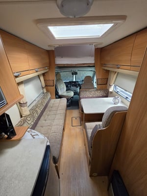 2011 Swift Sundance 590 RS — photo 10 of 13