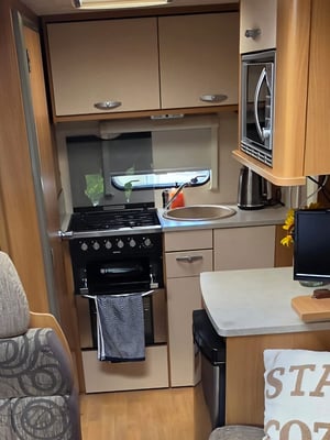 2011 Swift Sundance 590 RS — photo 12 of 13