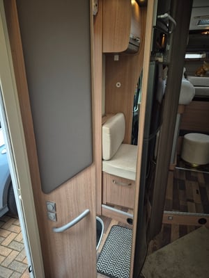 2016 Knaus Sky Ti Silver Meg 700 — photo 13 of 65