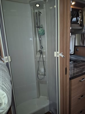 2016 Knaus Sky Ti Silver Meg 700 — photo 21 of 65