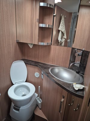 2016 Knaus Sky Ti Silver Meg 700 — photo 60 of 65