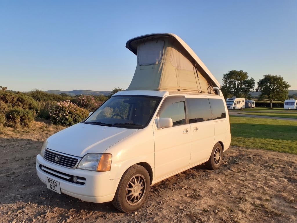 1998 Honda Fieldeck stepwagon - Image 1
