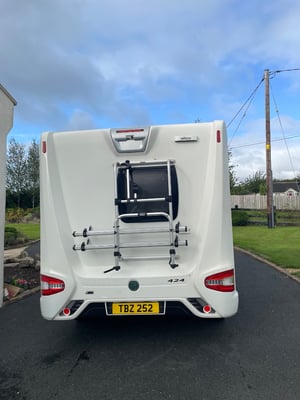 2017 Swift Bessacarr 424 — photo 4 of 11