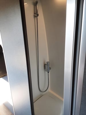 2018 Mercedes-Benz Sprinter — photo 4 of 24