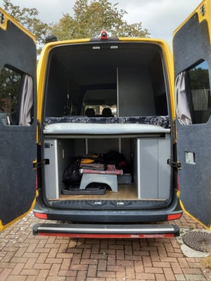2018 Mercedes-Benz Sprinter — photo 11 of 24