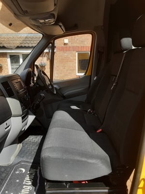 2018 Mercedes-Benz Sprinter — photo 12 of 24