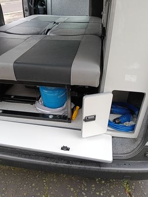 2021 Nissan NV200 — photo 17 of 22