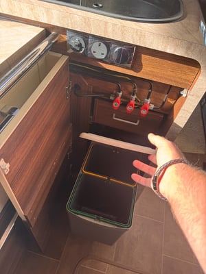 2015 Burstner Elegance i810g i 810 g — photo 26 of 34
