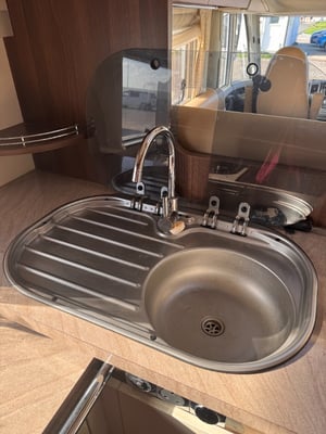 2015 Burstner Elegance i810g i 810 g — photo 18 of 34