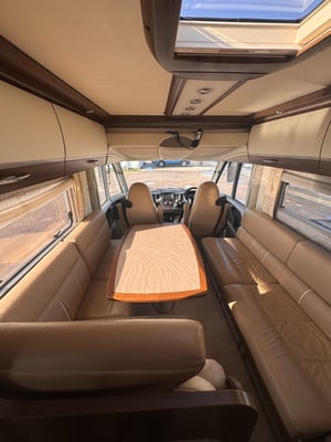 2015 Burstner Elegance i810g i 810 g — photo 12 of 34