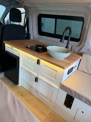 2020 Ford Transit Custom Camper — photo 10 of 14