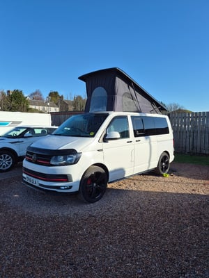 2016 Volkswagen T6 Campervan — photo 4 of 23