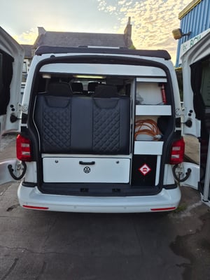 2016 Volkswagen T6 Campervan — photo 8 of 23