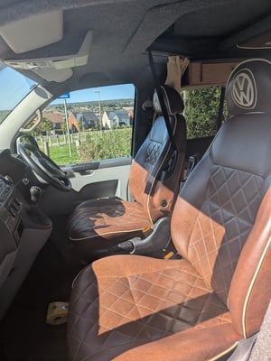 2014 Volkswagen Transporter T5 — photo 4 of 12