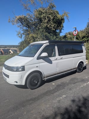 2014 Volkswagen Transporter T5 — photo 6 of 12