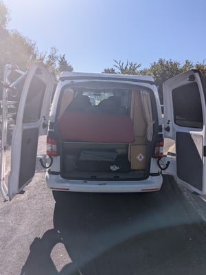 2014 Volkswagen Transporter T5 — photo 7 of 12