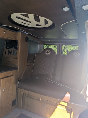 2014 Volkswagen Transporter T5 — photo 9 of 12