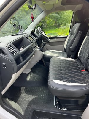 2016 Volkswagen Transporter T30 T6 — photo 8 of 16