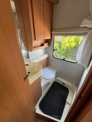 2005 Knaus Traveller — photo 16 of 19