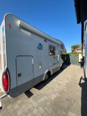 2005 Knaus Traveller — photo 4 of 19