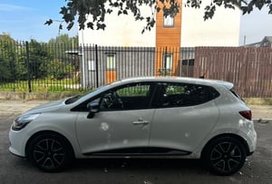 2014 Renault Clio — photo 8 of 22