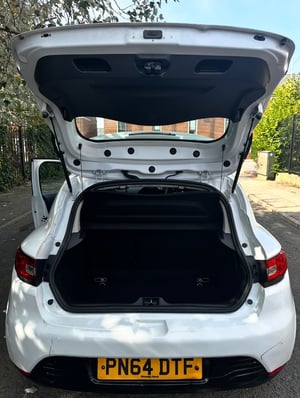 2014 Renault Clio — photo 16 of 22